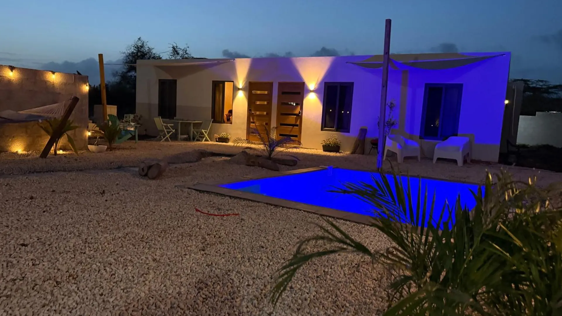 Central Located Tropical Apartment Pool Side Curaçao