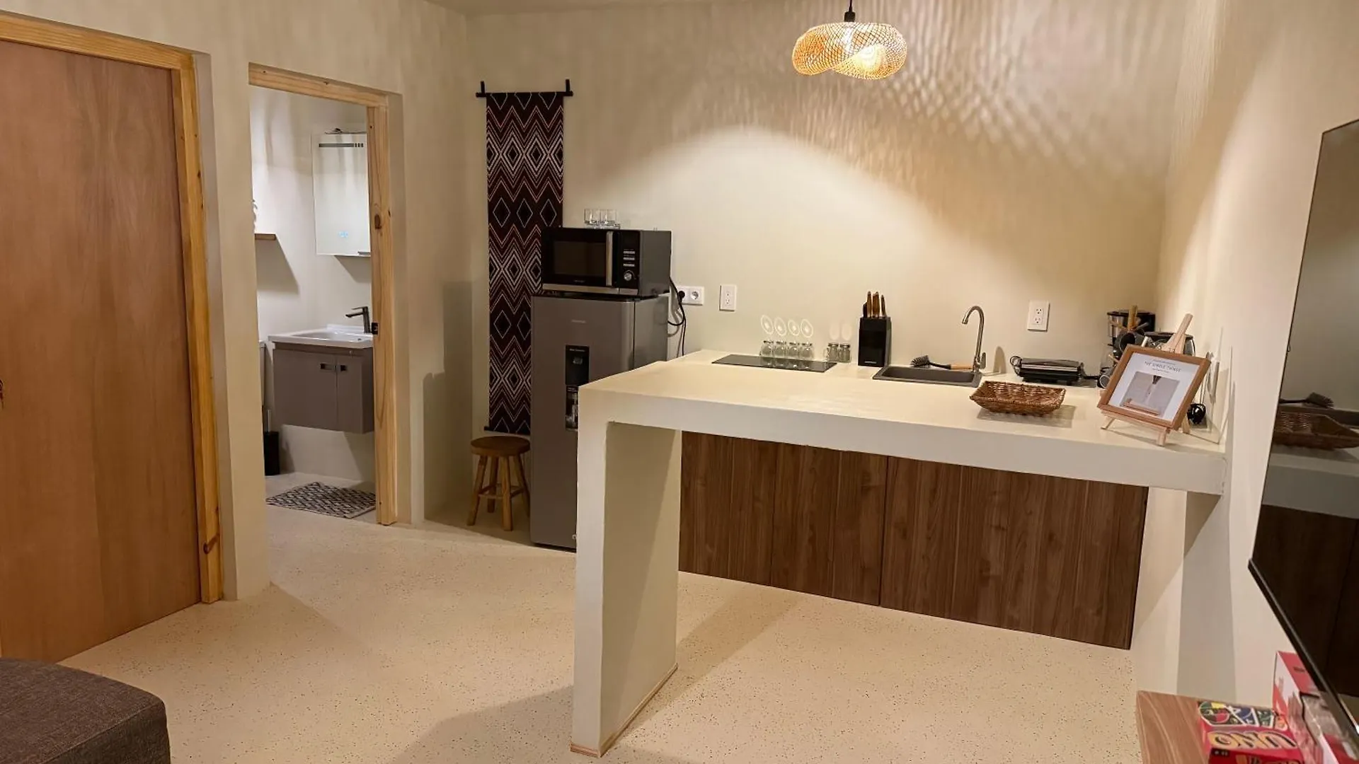 Central Located Tropical Apartment Pool Side  Willemstad