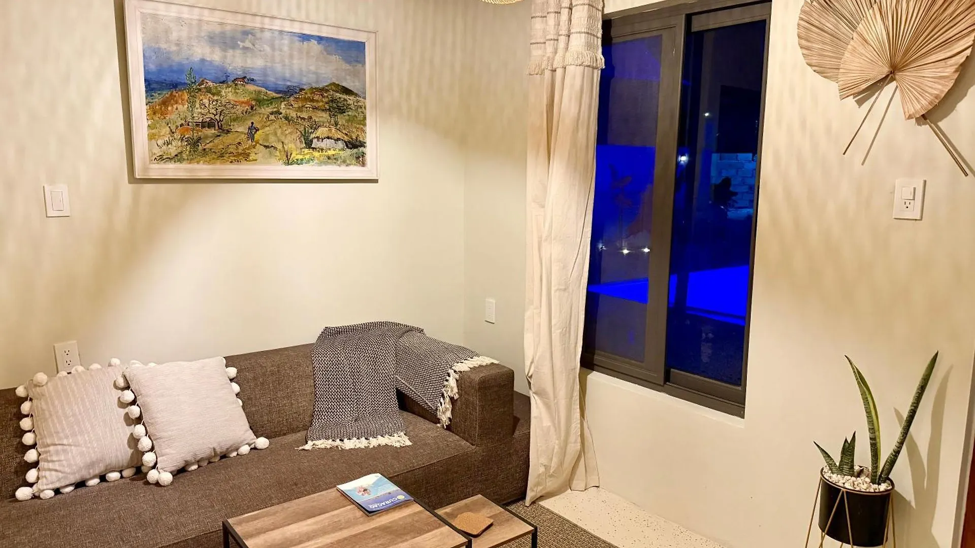 Central Located Tropical Apartment Pool Side Curaçao